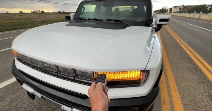 watch:-man-buys-$115,000-hummer-electric-truck-–-it-immediately-left-him-stranded-in-middle-of-road
